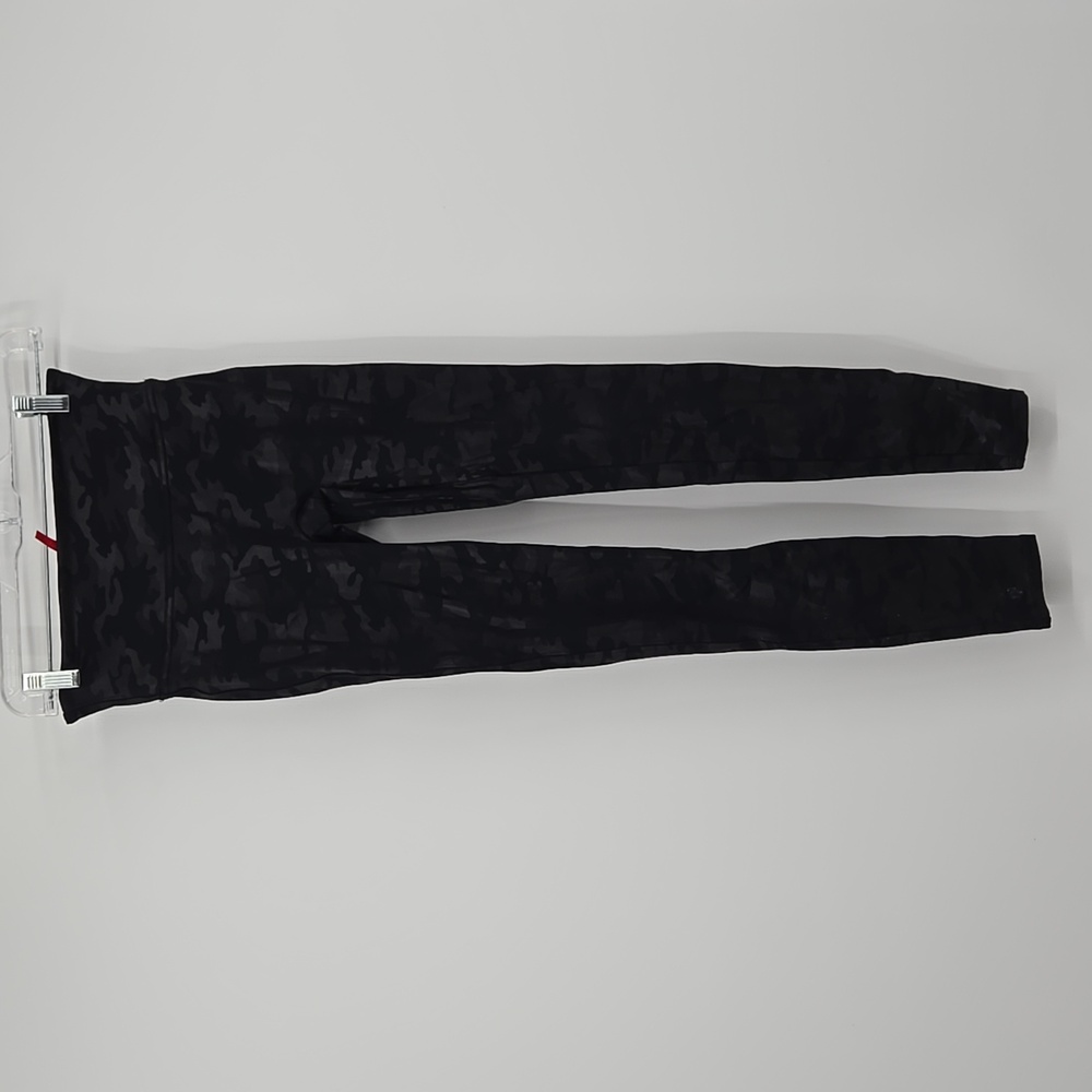 Spanx camo leggings size small black